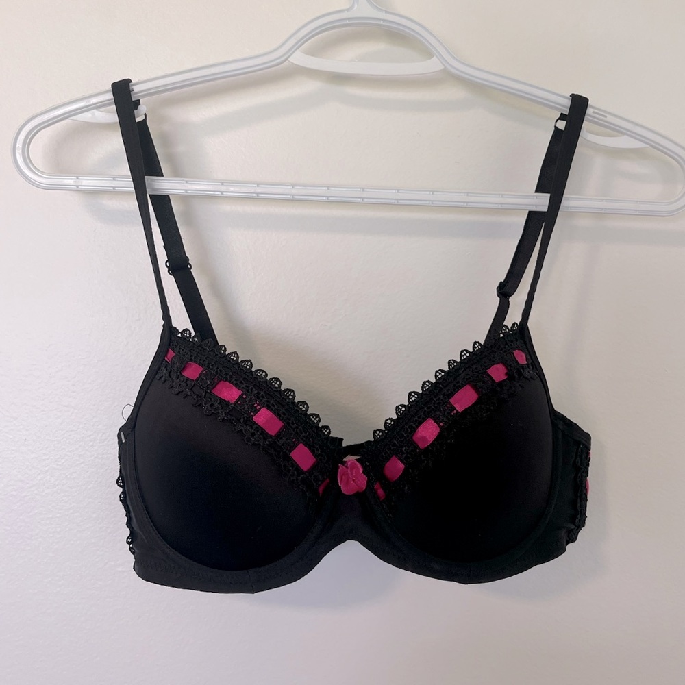 Jezabel 34B Black and Pink Lace Trim Bra